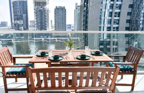 Downtown Dubai Apartment | Elegant & chic 2 BR Apartment Downtown