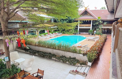 Su Thep House | Elegant Deluxe DBL Stylish Chiangmai Comfort