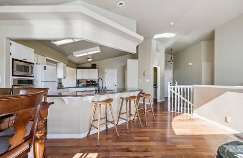 Northeast Reno House | Elegant Escape (4-Bedroom Home) - Handicap accessible by RedAwning