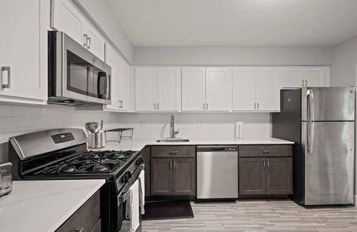 Rochester Apartment | Elegant Escape Prime Location & Style