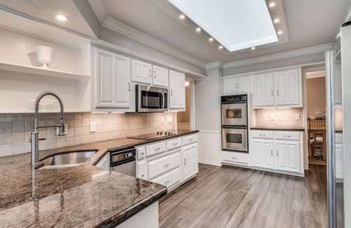 Heath House | Elegant Executive Home in Estate Community of Heath Tx.