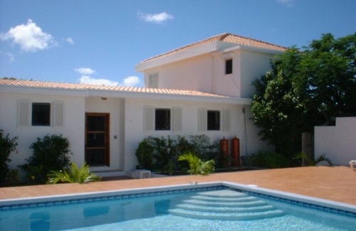 Rendezvous Bay Villa | Elegant Family Friendly Villa with pool overlooking Rendezvous Bay
