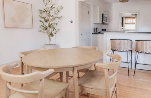 Champaign House | Elegant Family/Pet Friendly Cottage in Coveted Clark Park