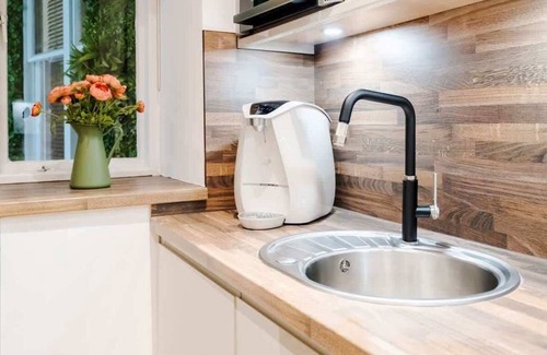 Marylebone Apartment | Elegant Flat by Marylebone High St. in the ♥️ of Central London, w/Patio & AC