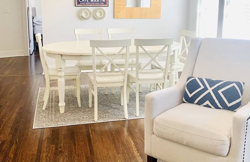 Union Park Apartment | Elegant flat nestled just off-campus