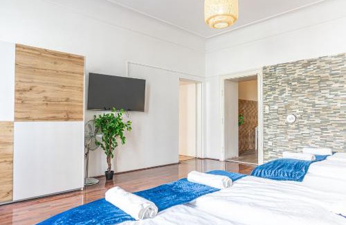 Ottakring Apartment | Elegant Haven: Stylish and Spacious 3BR Apartment
