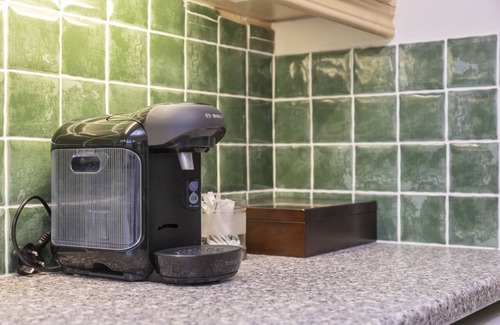 Belfast Apartment | ELEGANT HOME FROM HOME Ground floor Apt & Parking 2 Mins walk from Restaurants