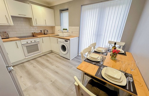 Wavendon House | Elegant Home in Milton Keynes, UK! Beautifully decorated for your comfort!