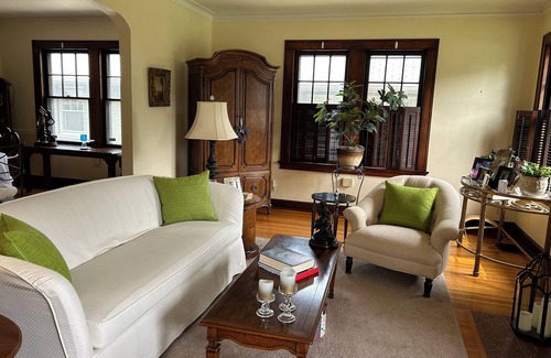 Meridian-Kessler House | Elegant home READY FOR GEN-Con. One BR. Private bathroom