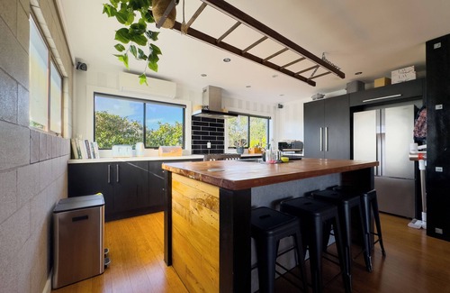 Northcote House | Elegant House Where you Call it Home in Northcote