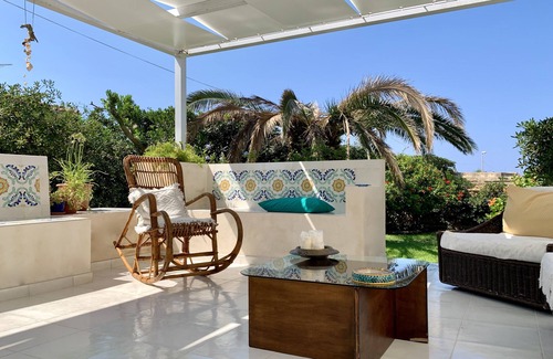Scoglitti Villa | Elegant House with garden 100mt from the free beach