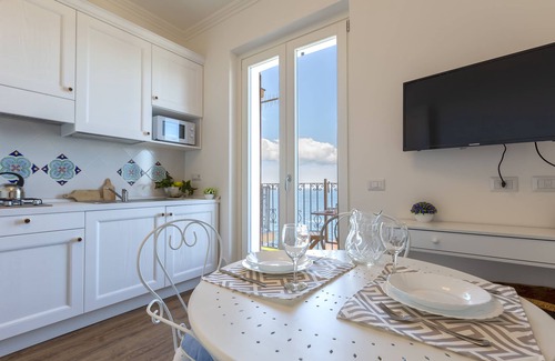 Castelsardo Apartment | ELEGANT IN THE HEART OF THE ANCIENT VILLAGE, BREATHTAKING VIEW OF BAY & SEA