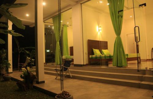 Debarawewa Hotel | Elegant Lake Yala Safari House