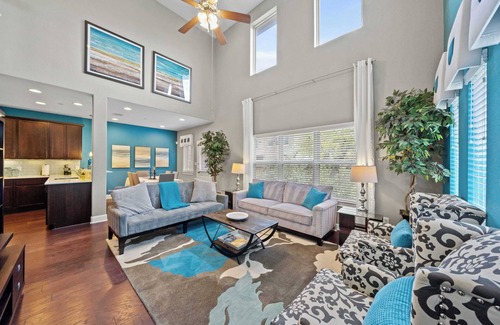 McNeil House | Elegant Lakeline Residence #42159