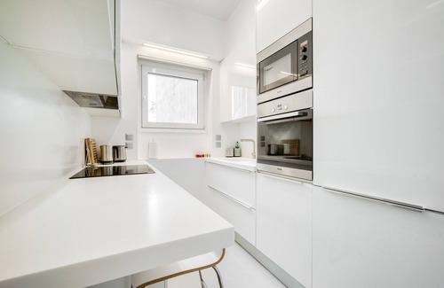 Ilisia Condo | Elegant Light 2 Bedroom Condo Prime Central Athens