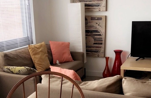 Alexandria West Apartment | Elegant Modern apt with amazing view, 10 mins from DC