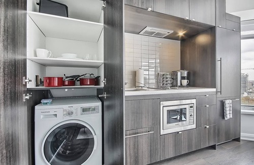 Bloor-Yorkville House | Elegant One-Bedroom in the Heart of Yorkville