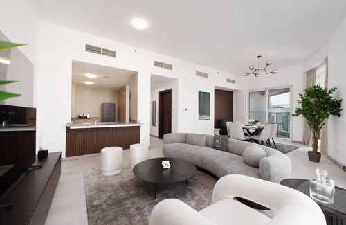 Abu Dhabi Apartment | Elegant & Panoramic Sea View Apt on Al Reem Island