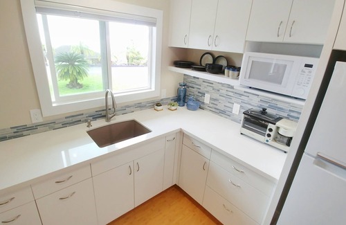 Kalaoa Apartment | Elegant & Peaceful, Minutes Away From The Beach & Airport!