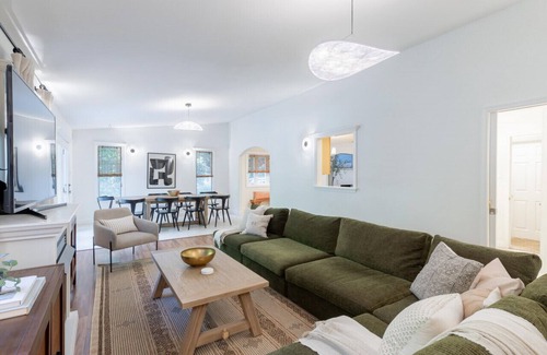 Lower Township Apartment | Elegant Pool House in Cape May- 12 people