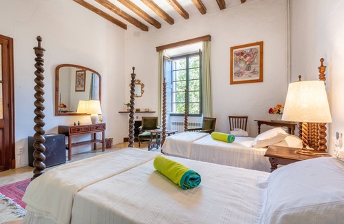 Inca House | Elegant Room in Guest House "Son Vivot" with Pool, Terraces & Wi-Fi