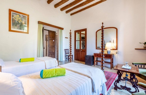 Inca House | Elegant Room in Guest House "Son Vivot" with Pool, Terraces & Wi-Fi