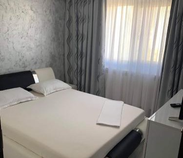 Craiova Apartment | ELEGANT & SILVER LUXURY Apartament