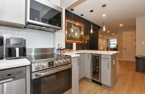 Bowery Apartment | Elegant SoHo 5BR Duplex – Upscale, Central & Spacious