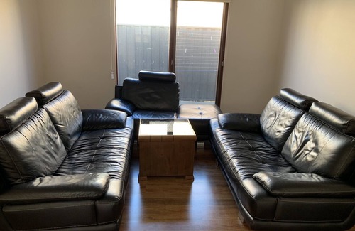Truganina House | Elegant & Stylish 5BR W/Free Parking and WIFI
