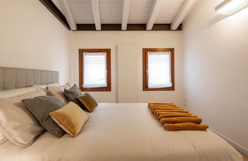 Noventa di Piave Apartment | [Elegant Suite Piave]Venezia Outlet con Netflix e Wifi