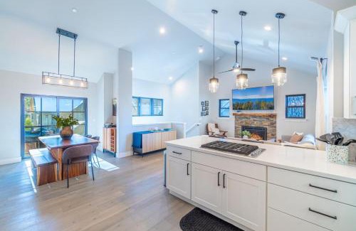 Lincoln Park House | Elegant Tahoe Escape Comfort and Style Combined