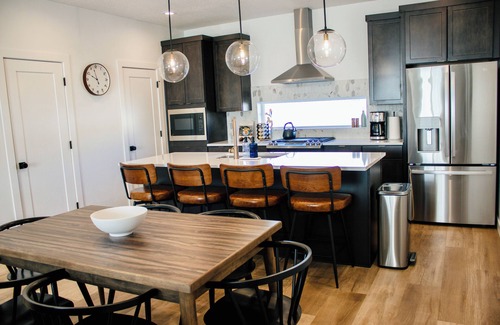 Mountain Green House | Elegant Townhome with Stunning Mountain Views - Near Snowbasin Resort!
