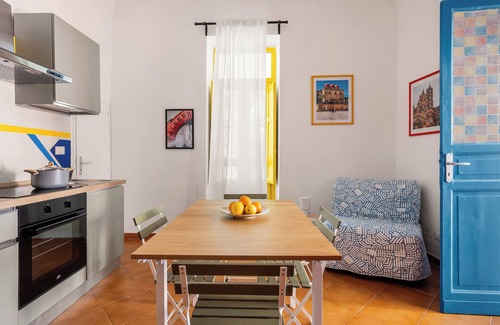 Borgo Vecchio House | [Elegant Two Bedroom Apartment] with Balcony & Suite