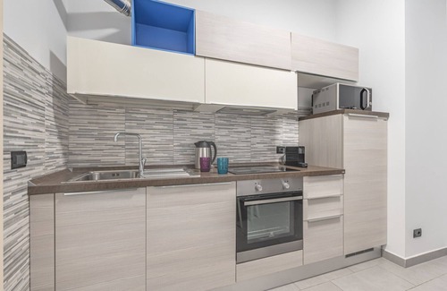 Monte Po-Nesima-San Leone-Rapisardi Apartment | Elegant Urban Oasis: Bright Apartment in Catania