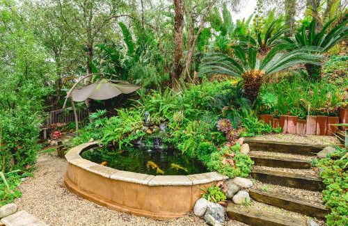 Rancho Santa Margarita House | Elegant Villa Retreat Pool Garden Alfresco Lounge