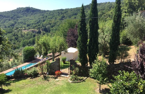 Lido di Camaiore Villa | Elegant villa and farmhouse with stunning views and pool
