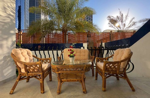 Al Danah Villa | Elegant Villa in Al Danah - Perfect for Relaxation