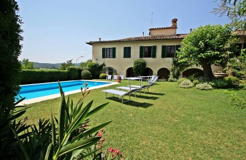 Montalcinello Villa | Elegant villa with private pool near San Galgano