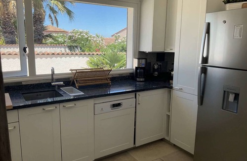 Cap d'Agde Villa | Elegant Villa with Pool & Parking for 8 - Near Beach, Nature Reserve