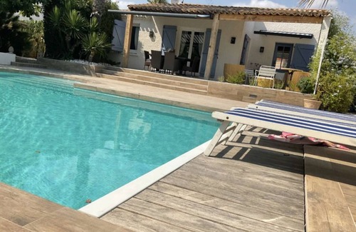 Cap d'Agde Villa | Elegant Villa with Pool & Parking for 8 - Near Beach, Nature Reserve