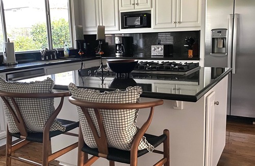 Yountville House | Elegant Yountville Retreat.Your Wine Country Vacation Begins at Your Doorstep