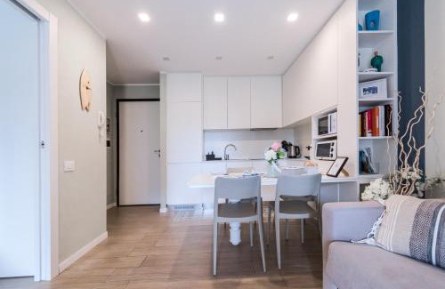 Sanremo Apartment | Elegante Appartamento con Piscina - Wi-Fi & Box Privato