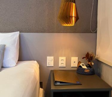Jatiuca Apartment | Elegante quarto e sala Sky Concept 418 Novissímo