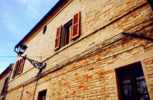 Roseto degli Abruzzi House | Elegantes, Historisches Haus mit Terrassen & Garten