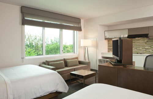 Seybold Hotel | Element Miami International Airport