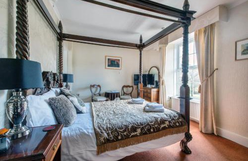 Dolwyddelan House | Elen's Castle Hotel