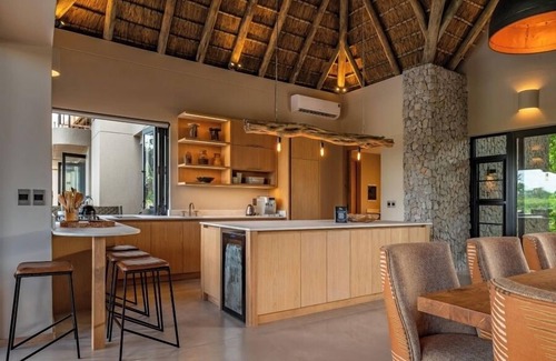 Belfast House | Elephant Point