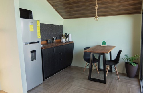 Vieja Cabin | Elevant Sanctuary, Florencia, Alajuela