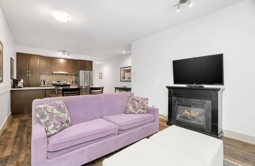 Harrison Hot Springs Apartment | Elevated Escapes: 2BR Overlooking Mountain View!