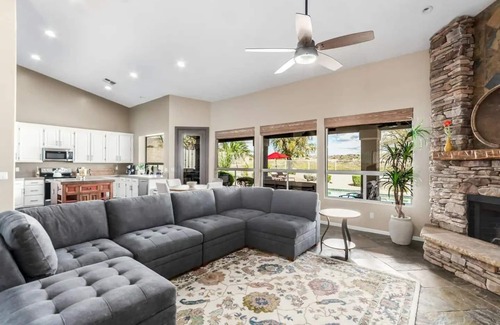 Foothills Club West House | Elevated Living: Modern Elegance Meets Desert Tranquility